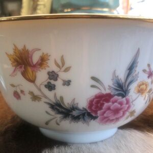 Avon American Heirloom Floral Serveware Bowl with Gold Rim Independence Day 1981